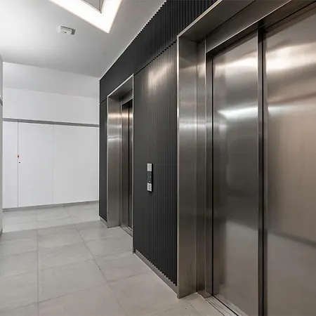 Apartman Rondo Daszynskiego N1 - Parking, 8th Floor, View, Subway - By Rentujemy Varsó