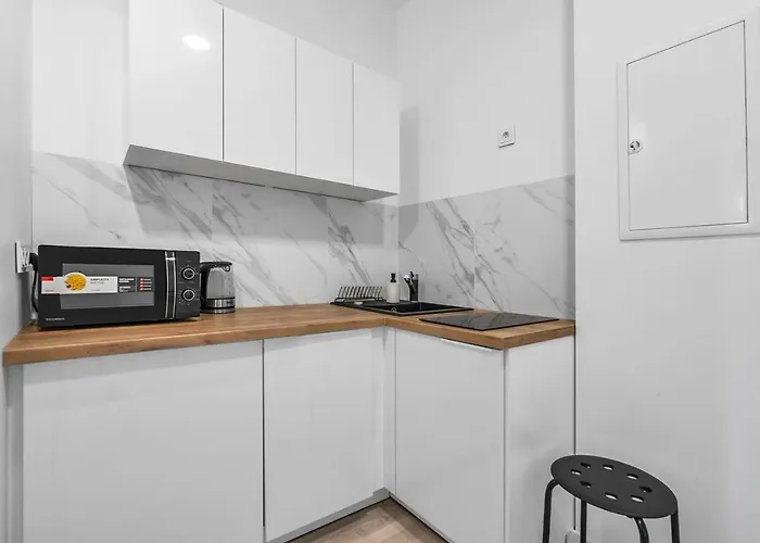 Rondo Daszynskiego N1 - Parking, 8th Floor, View, Subway - By Rentujemy *