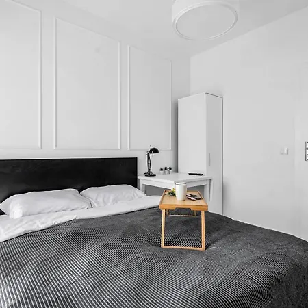 Apartamento Rondo Daszynskiego N1 - Parking, 8th Floor, View, Subway - By Rentujemy Varsóvia